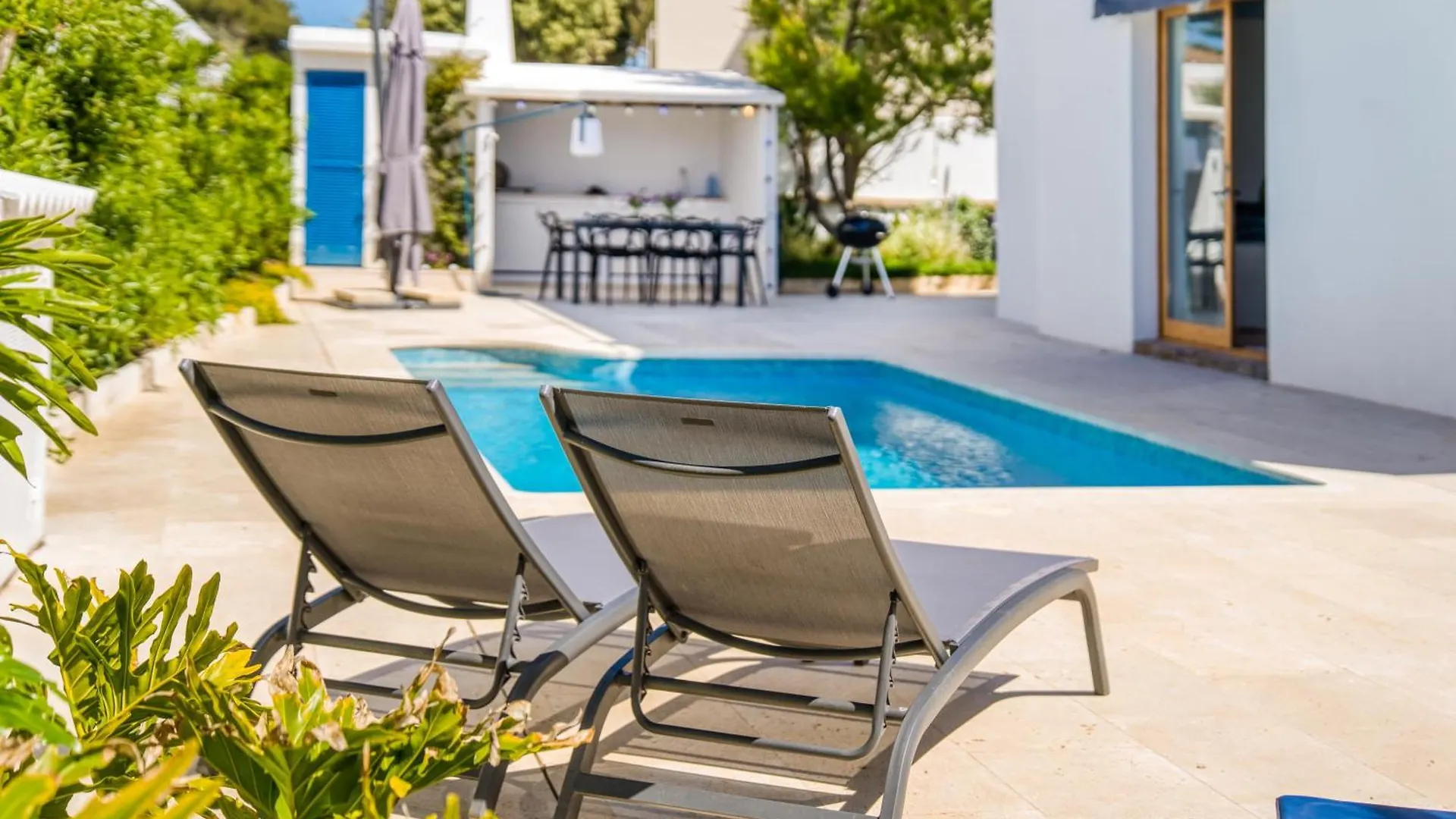 Villa Exclusiva Frente Al Mar Con Jardin Y Piscina Cala Blanca  Španělsko