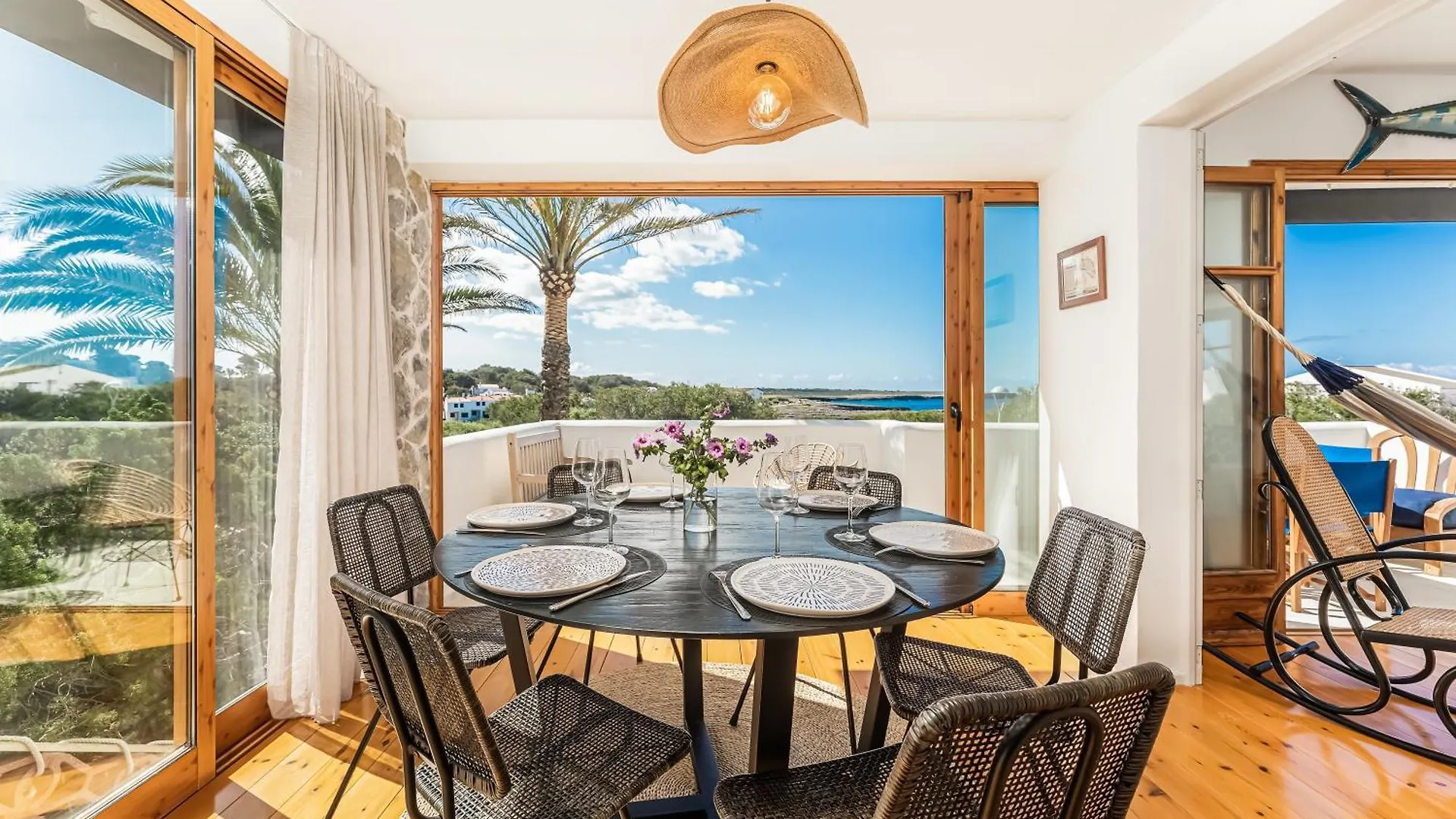 Villa Exclusiva Frente Al Mar Con Jardin Y Piscina Cala Blanca
